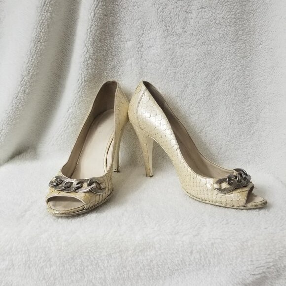 PRICE DROP-CHANEL Ivory Metalic Snake Skin heels - Picture 1 of 13
